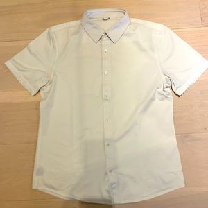 Kit & Ace - City Tech Short Sleeve Shirt (Medium)